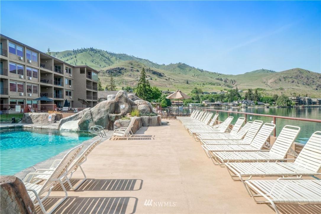 Grandview Lake Chelan- Waterfront View, Pool, Hot Tub, Golf, 1 Min To Downtown Kültér fotó